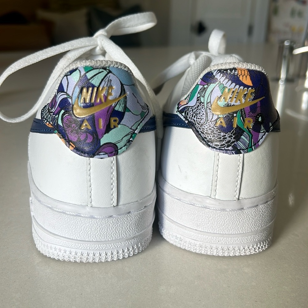 Nike Air Force 1 Low LV8 White/Metallic/Gold/Blue Size 5.5Y Like new.